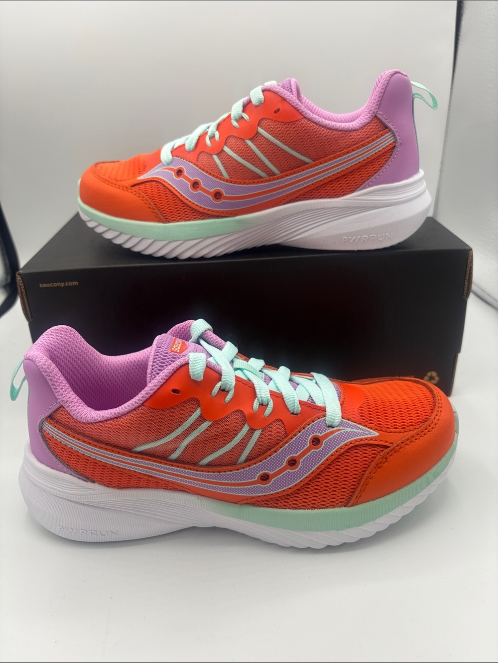 Saucony Endorphin KDZ 2.0 Girls Orange & Pink Sneakers Size 3.0 NWT